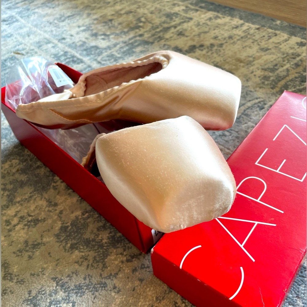 Capezio Ava Pointe Shoes